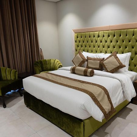 Trivelles Executive Suites Islamabad Exteriör bild